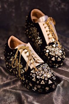 Black sneaker wedges with closed shoe pattern, all over geometric pattern, metallic zari, mirror, beads, cut dana embroidery and front lacing tie-up. - Aza Fashions Velvet Mirror, Diy Wedding Shoes, Peach Shoes, Quirky Shoes, Dream Shoe, Sneaker Wedges, Bridal Sneakers, Shoe Makeover, Bride Photos