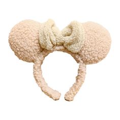 This sherpa Minnie Mouse headband by Disney Collection is a must-have for your girl's dress-ups in colder temps. It features a soft fleecy Minnie Mouse ears with a bow embellishment. Character: Minnie MouseMeasurements: 9.75 Width/Inches, 1.75 Height/Inches, 10 Length/InchesCountry of Origin: Imported Minnie Mouse Headband, Minnie Mouse Ears Headband, Girls Handbags, Minnie Mouse Ears, Mouse Ears, Ear Headbands, Hair Accessories Headbands, Handbag Accessories, Minnie Mouse