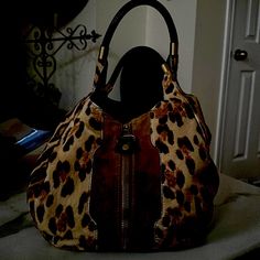 Beautiful Clean Jimmy. Choo Bag, You Can Change It’s Size By Simply Zipping (Small) Unzip (Large) Jimmy Choo Bags, Jimmy Choo Bag, Cheetah Print, Jimmy Choo, Bag Lady, Cream, Women Shopping, Color