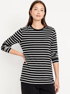 crew neck long sleeves striped print loose fit hits at hip models are approx.  5'9" and wear sizes s (4), l (12) and xl (18)machine wash according to the care instruction label  . Best Holiday gift for Women , perfect Tunics for Christmas! Cheap Crew Neck T-shirt With Striped Sleeves, Cheap Cotton T-shirt With Contrast Stripes, Affordable Cotton T-shirt With Contrast Stripes, Old Navy Long-sleeve Vintage Loose T-shirt For Women, Long Sleeve Cotton T-shirt With Horizontal Stripes, Old Navy Women, Dolman Sleeve, Petite Size, Stripe Print