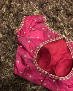 Pink Fancy Saree, Fancy Saree Blouse Design, Fancy Saree Blouse, Blouse Designs For Saree, Saree Blouse Design, Pink Blouse Designs, Designer Tassels, Boutique Instagram, Best Blouse Designs