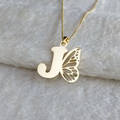 "Special Butterfly Necklace,Custom Butterfly Initials Necklace,Personalized Butterfly Letter Necklace,Custom Wedding Necklace,Gift for Her,Best Gift For Girls,Christmas Gift Customize this very popular Personalized Butterfly necklace with any initials/Letter,symbols that is special to you. All items are shipped within 3-5 Working days after payment received. Your purchase will arrive inside a lovely gift box ready for gift giving.  Product feature  Pendant size: 1\"~1.25\"(25mm~31mm) Chain size Valentine's Day Wedding Silver Initial Necklace, Clavicle Chain Charm Necklaces For Wedding And Mother's Day, Mother's Day Wedding Charm Necklaces With Clavicle Chain, Name Initial Pendant Necklace For Wedding, Initial Pendant Name Necklace For Wedding, Wedding Necklaces With Initial Pendant And Name, Yellow Gold Initial Necklace For Wedding, Name Pendant Charm Necklaces For Wedding, Initials Necklace For Wedding And Mother's Day