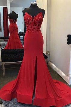 Плаття з бісеру з червоною русалкою з аплікаціями Country Summer Dresses, Mermaid Corset, Red Mermaid Prom Dress, Prom Dresses Red, Red Mermaid, Prom Dress Inspo, Strapless Prom Dresses, Spaghetti Strap Prom Dress, Corset Dress Prom