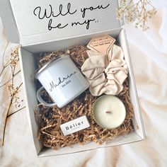 Personalized Godmother Proposal Will You Be My Godmother Proposal, Godmother Proposal Ideas Diy, Will You Be My Godmother, Madrina Proposal Ideas, One Side Hair, Godmother Proposal Ideas, Matchbox Gift, Gift For Godmother, The Godmother