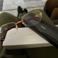 Cartier Glasses Woman, Cartier Glasses, Glasses Aesthetic, Classy Glasses, Sunglasses Box, Fashion Eye Glasses