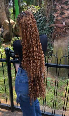 Color 30 Knotless Goddess Braids, Small Honey Blonde Knotless Braids, Goddess Braids Color 30, Goddess Braids Color Ideas, Color 30 Goddess Braids, Orange Goddess Braids, Medium Knotless With Curly Ends, Fall Knotless Braids Color, 30 And 27 Knotless Braids