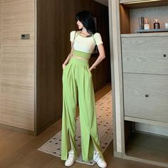 European Style Outfits, Women Wide Leg Pants, Lady Clothes, Mode Turban, Korean Fashion Dress, Korean Casual, Fashionista Clothes, Easy Trendy Outfits, Causual Outfits