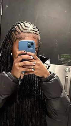 Small Fulani Braids, Braided Hairstyles For Black Women Cornrows, Mode Zara, Box Braids Hairstyles For Black Women, Cute Braided Hairstyles, Braids Hairstyles Pictures, Cute Box Braids Hairstyles, Quick Braided Hairstyles, Braided Hairstyles For Teens