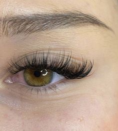 Natural Fake Eyelashes Falsies, Hybrid Natural Lash Extensions Map, Falsies Aesthetic, Lash Inspo Eyelash Extensions Hybrid, Long Eyelashes Naturally Aesthetic, Lash Extensions For Downturned Eyes, Whisky Lashes, Wispy Hybrid Lash Extensions Cat Eye, Eyelash Extensions Aesthetic