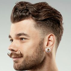 Slicked Back Wavy Hair Slick Back Hair, Hipster Haircuts For Men, Summer Ponytail, Men's Curly Hairstyles, Pompadour Haircut, Hipster Haircut, Curly Hair Fade, Hipster Hairstyles, Hipster Beard