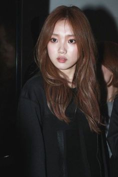 Brown Hair Colors On Asian, Soft Brown Hair Asian, Chocolate Brown Hair On Asian, Auburn Hair On Asian, Cool Skin Hair Color, Reddish Brown Hair Asian, Chocolate Brown Hair Korean, Winter Palette Hair Color, Medium Contrast Hair Color