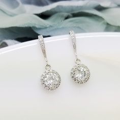 Weddings SILVER Elegant Round Cubic Zirconia Earrings and Bracelet set, Bride,Bridesmaid Jewelry Set Teardrop Silver Earrings, Bridesmaid Bracelet Gift, Bridesmaid Gifts Earrings, Bracelet Set Silver, Round Halo, Bracelet Metal, Earrings Bridesmaid, Bridesmaid Jewelry Sets, Bridesmaid Bracelet