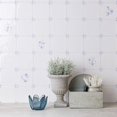 Hand Painted Tiles | Painted in England | Marlborough Tiles Coastal Granddaughter House, Concrete House Plans, Crackle Glaze Tiles, Porcelain Tiles Kitchen, Italianate House, Wet Room Flooring, Bright White Background, Flower Image