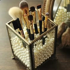 1. Use a brush holder or organizer: Invest in a brush holder or organizer to keep your brushes in one place and easily accessible. You can find various options, ranging from decorative cups and jars to designated brush holder organizers.  2. Separate brushes by use: Categorize your brushes based on their intended use, such as foundation brushes, eyeshadow brushes, and blush brushes. This will help you quickly find the brush you need when doing your makeup.  3. Consider using a brush roll or bag: If you often travel or need to carry your brushes with you, a brush roll or bag is a great option. It keeps your brushes protected and organized while on the go.  4. Clean and dry brushes before storing: It's important to clean your brushes regularly to maintain their quality and prevent bacteri Penyimpanan Makeup, Make Up Storage, Makeup Vanities, Beauty Organization, Organisation Hacks, Makeup Brush Holder, Makeup Rooms, Organizing Hacks, Trendy Makeup