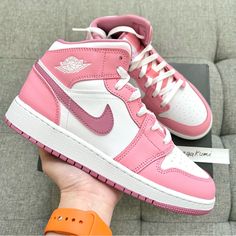 Nike Air Jordan 1 Retro Mid Pastel Pink White Shoes New Release + Best Seller These Shoes Come With Youth’s Size 4 Youth = Women’s 5.5 (Last) 4.5 Youth = Women’s 6 (Last) 5 Youth = Women’s 6.5 (Last) 5.5 Youth = Women’s 7 (Last) 6 Youth = Women’s 7.5 (Last) 6.5 Youth = Women’s 8 (Last) 7 Youth = Women’s 8.5 (Last) Check Out With Youth’s Size Only !!! Brand New With Original Box Sweet Colorway Ship Same Or Next Day All Sales Final. 100% Authentic #Nike #Jordan1 #Sneaker Air Jordan 1 Retro Mid, Jordan 1 Retro Mid, Jordan Pink, Pink Jordans, Jordans Girls, Preppy Shoes, Pretty Shoes Sneakers, Nike Air Jordan 1 Retro, Nike Jordan Retro