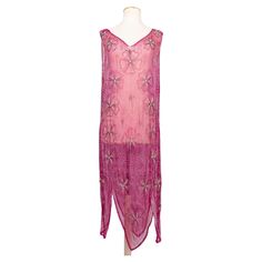 ANONYMOUS- Long evening dress composed of fuchsia silk embroidered with grey and white beads. No composition or size tag, it fits a size 38FR. Circa 1930s. Condition: Good condition. tiny marks on the velvet Measurements: Bust 47 cm (17.71") -Hips: 50 cm (19.68") - Length: 127 cm (50") VR1047 Silk Velvet Dress, Velvet Evening Dress, Long Evening Dress, Haute Couture Dresses, Evening Gown Dresses, Runway Dresses, Brown Silk, Pink Outfits, Evening Dresses Long