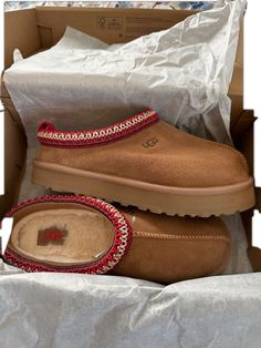 ugg Tasman slippers, fall slippers, ugg, aesthetic, fall outfit inspo Ugg’s Tasman, Chestnut Brown Uggs Outfit, Red Ugg Tasman Slippers Outfit, Ugg Tasman Red Stitching, Ugh Tasman Platform, Uggs Slippers Aesthetic, Taxman’s Uggs