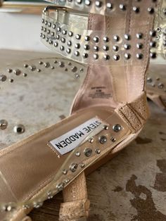 Steve Madden Studded Sandals Ladies Size 8.5 Label: Steve Madden Size: 8.5 Condition: Great Material: Suede Leather This item is preloved. Please let us know if you have any questions. Studded Sandals, Suede Leather, Steve Madden, Sandals, Boots, Leather