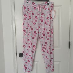 Nwt, Jaclyn Intimates Kissing Lips Jogger Sleep Pants, Wide Elastic Waistband, Tie Accent, High Waisted, Super Soft, Side Pockets. Pink Sleepwear With Elastic Waistband For Lounging, Pink Sleepwear With Elastic Waistband For Loungewear, Pink Bottoms With Elastic Waistband For Sleepover, Pink Elastic Waistband Bottoms For Bedtime, Pink Long Pants For Bedtime, Pink Sleep Bottoms Long Pants, Pink Stretch Bottoms For Bedtime, Pink Sleepover Pants With Elastic Waistband, Pink Stretch Pants For Sleepover