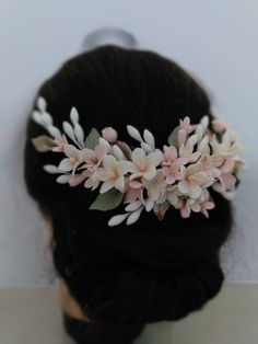 Clay Wreath, Bridal Accesories, Wedding Flower Jewelry, Cold Porcelain Flowers, Bride Headband, Designer Handmade Jewellery, Pasta Francesa, Hair Decorations, Wedding Hair Pieces