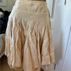 Sold Out Online. Beautiful Linen Knee-Length Skirt. Yellow Linen Color. Side Zipper. Size Xs. Waist Measures 14” Across Casual Fitted Skirt With Unfinished Hem, Fitted Flared Skirt For Daytime, Fitted Flared Skirt For Daywear, Pleated Flared Skirt For Beach, Beige Voluminous Tiered Skirt, Fitted Beige Maxi Skirt For Daywear, Fitted Beige Tiered Skirt, Bohemian Daywear Lined Skirt, Beige Voluminous Skirt Bottoms