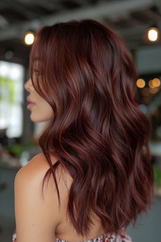 40 Chocolate Cherry Brown Hair Ideas for the Ultimate Luxurious Look Chocolate Cherry Brown Hair, Cherry Brown Hair, Pelo Color Vino, Cherry Hair Colors, Wine Hair, Brown Hair Looks, Cherry Brown