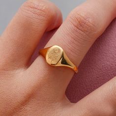 Give yourself the gift of flowers that won't wilt with the Floral Signet Ring! Pick the bloom that fits you best from wildflowers, lavender, laurel leaves, or a sunflower. Summer 2022 is calling and we got your back! DETAILS & SIZE Composition: 18K gold plated over 316L Stainless Steel Measurements: US ring sizes: 6, 7, 8 Waterproof, tarnish resistant, and nickel free Read about how to care for your jewelry here. Or shop Rings for more options! Lavender Sunflower, Jewelry Trending, Jewelry Casual, Sunflower Ring, Trending Jewelry, Lavender Tea, Flower Carving, Signet Rings, Tea Leaf