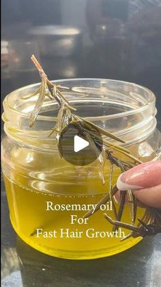 How To Make Rosemary Oil, Speed Up Hair Growth, Garlic For Hair Growth, Rosemary Oil Hair Growth, Hair Growth Tips Faster, Homemade Hair Growth Oil, Rosemary Hair Oil, Fast Hair Growth Oil, Hair Oil For Hair Growth