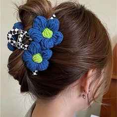 Width: 2.6” Length: 4.5” Large Ponytail, Woolen Flower, Flower Hair Claw, Plush Flower, Girls Tiara, Anthropologie Accessories, Knitted Flowers, Flower Hair Clip, Spring Hairstyles