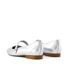 Refine your style with our modern ballet flat. Featuring a softly squared toe, a chic strap and high-quality metallic leather uppers, our Bianca is in a class of her own. Pair with dresses or jeans for a put-together look without sacrificing comfort! Leather upper with metallic detailing. TOMS leather products support responsible manufacturing via the Leather Working Group. Rubber outsole. Non-removable OrthoLite® Eco LT-Hybrid™ insole for enhanced comfort and breathability made with 26% eco con Modern Ballet, Mental Health Resources, Leather Products, Matches Fashion, Casual Flats, Leather Dress, Ballet Flat, A Class, Leather Wraps