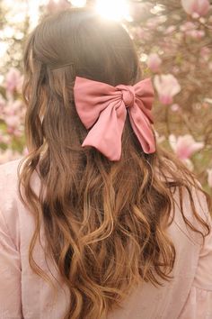 Stylish Pic, Blonde Hair Girl, Bow Hairstyle, Ribbon Hairstyle, Pink Shade, French Barrette, Hair Pictures, Girls Bows, Beautiful Rose