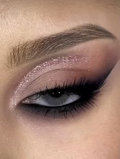 Eye Makeup Images, Cute Eye Makeup, Magical Makeup, Glitter Eye Makeup, Eye Makeup Pictures, Smoky Eyes