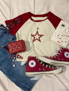 Everyday casual outfit in style || #red #books #outfits #stars #converse #inspofashion #jeansoutfit #schooloutfitideas Funky Converse Outfit, Valentines Converse Outfit, Cherry Red Converse, Red Converse Aesthetic Outfit, Red Downtown Girl Aesthetic, Style Red Converse, Dark Red Converse Outfit, How To Style Red Converse, Red Converse Fits