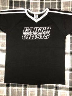 Earth Crisis - Vintage 90s - Breed The Killers 1998 - Hardcore Metal Punk Rock Band Album T Shirt - Size L Good preowned condition. Very little wear or fading. Please refer to the photos Casual T-shirt For Music Festivals And Alternative Fashion, Alternative Logo Print T-shirt For Concerts, Alternative Concert T-shirt With Logo Print, Alternative Style Concert T-shirt With Logo Print, 90s Logo Print T-shirt For Concerts, 90s Style Logo Print T-shirt For Concerts, 90s Style Concert T-shirt With Logo Print, 90s Band Logo Cotton T-shirt, 90s Band Logo T-shirt For Streetwear