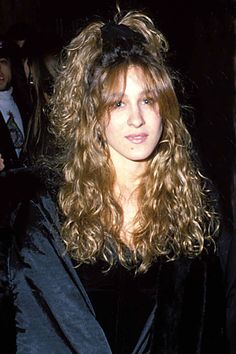 90’s Hairstyles, 90s Hair, Jessica Biel, Fluffy Hair, Hair Scrunchies, Sarah Jessica Parker, Grunge Hair, Hairstyles For School