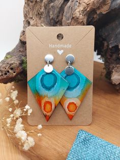 Light and colorful WOODEN earrings. Trendy and bright, for you or for a gift. Ideal for having fun with a dressed up or casual look. Earrings Trendy, Ear Jacket, Wooden Earrings, Dangling Earrings, Having Fun, Wedding Shop, Dangle Earrings, Jewelry Earrings, Accessory Gift