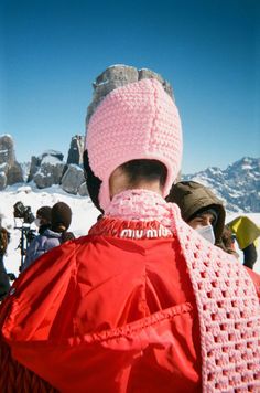 Diy Laine, Mountain Fashion, Cold Fashion, Ski Shop, Ski Fashion, Miuccia Prada, Ski Trip, Winter Aesthetic, 가을 패션