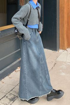 Casual Washed Skirt At Cheap Price, Long Denim Skirt Aesthetic, Maxi Jeans Skirt Outfit, Long Jeans Skirt Outfit, Maxi Jean Skirt Outfits, Denim Long Skirt Outfit, Skirt Jeans Outfit, Jeans Makeover, Jeans Maxi Skirt