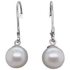 A cute pair of white Freshwater pearls measuring 8.5-9 mm crafted in 14k white gold. Also available in yellow gold Freshwater Pearl Drop Earrings, White Freshwater Pearl, Pearl Drop Earrings, Pearl Drop, Fresh Water, Freshwater Pearls, Pearl Earrings, Jewelry Earrings, Yellow Gold