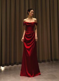 Long Red Elegant Dress, Evening Dresses A Line, Off Shoulder Dress A Line, Off The Shoulder Formal Dresses, Off Shoulder Red Gown, Red Prom Dress Off The Shoulder, Red Corset Dress Long, Red Formal Dress Long Evening Gowns, Winter Gowns Formal