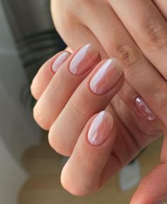 Glass nails are trending right now. We spoke to a celebrity nail expert who shared what glass nails are and how to get the look, plus nail polishes to get glass nails at home. #neutralnails Dip Manicure Wedding Nails, White Chrome Dip Nails, Chrome Dip Nails, Mood Nails, White Chrome Nails, Nails Photo, Summery Nails, Cute Gel Nails, Glass Nails