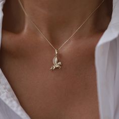 Ⓜ14K Gold Pegasus Pendant Necklace Handmade Reared Horse Minimalist Animal Figure Gift For Women Valentine's Day Mother's Day Birthdays Fine Horses are extremely important in all cultures , horses are symbolizing power and liberty. How about giving a meaningful gift to your loved ones with a horse necklace, a symbol of luck? Handmade special design reared horse necklace will be one of the necklaces you will not want to take off from your neck. ⓂMaterials & Specifications : 14k Gold Pegasus P Horse Pendant Necklace, Stella And Dot Pegasus Necklace, Horse Minimalist, Pegasus Necklace, Horse Animal, Horse Necklace, Horse Jewelry, Horses Pendant, Gold Long Necklace