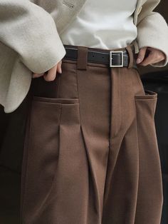 UOOZÉE Color Wide Leg Pants, Man Trousers, Trousers Details, Mens Casual Dress Outfits, Classic Pants, Mens Casual Dress, Fashion Inspiration Design, Conversion Chart, Pleated Pants