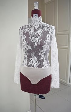 Bodysuit With Sleeves, Weddind Dress, Wedding Bodysuit, Wedding Separates, Bridal Bodysuit, Top In Pizzo, Lace Leotard, Body Lace, Bolero Wedding