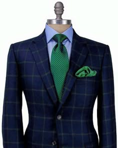 Trajes Men Suits Wedding, Designer Suits For Men, Fashion Suits For Men, Sharp Dressed Man, Green Tie, Suit Style, Fashion Suits, Well Dressed Men, Mens Fashion Suits