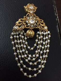 Chand Bali, Wedding Jewellery Designs, Bridal Jewelery, Antique Gold Jewelry Indian, Gold Earrings Models, Pearl Necklace Designs, Sri Krishna