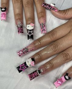 Yk2 Hello Kitty, Black Gel Nails, 2022 Nails, Kitty Nails, Nails Art Designs, Acrylic Nails Coffin Pink, Unique Acrylic Nails