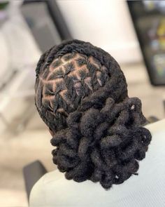 Low Bun Loc Styles, Twist Loc Styles, Braided Loc Updo, Dreadlocks Hairstyles For Ladies, Paprika Hair Color, Blue And Black Braids, Black Braids Hairstyles, Girl Locs, Loc Bun