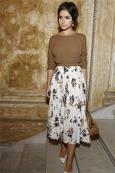 Rok Midi, Modest Casual, Rok Outfit, Dressy Dress, Full Midi Skirt, Dress Modest, Bohol, Outfit Jeans, Spring Skirts