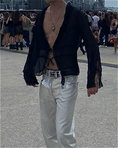 Feminine Man Aesthetic, Feminine Men Aesthetic, Feminine Man, Feminine Men, Festival Outfits Men, Man Aesthetic, Outfits Men Streetwear, Coquette Outfit, Men Aesthetic